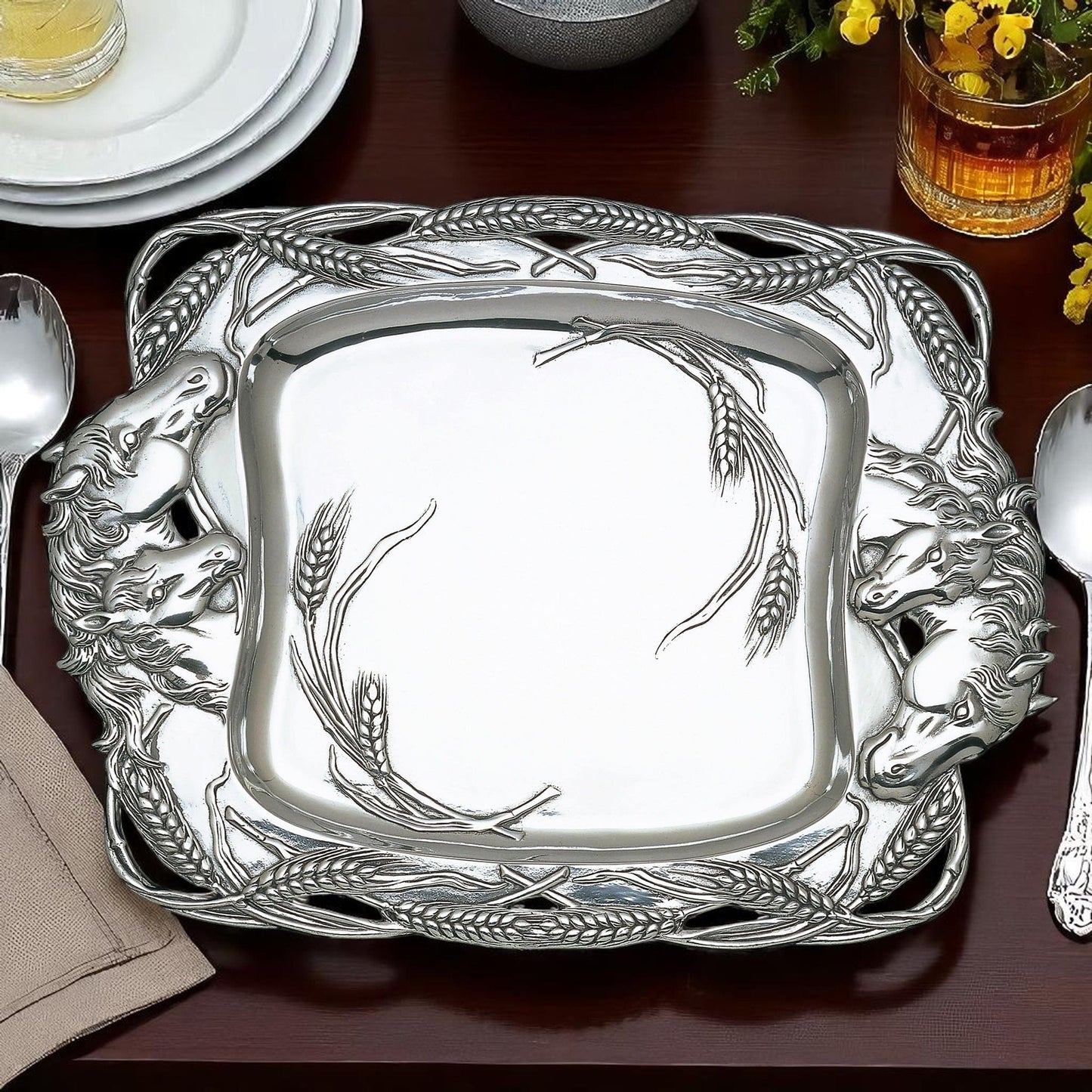 Horse Clutch Tray