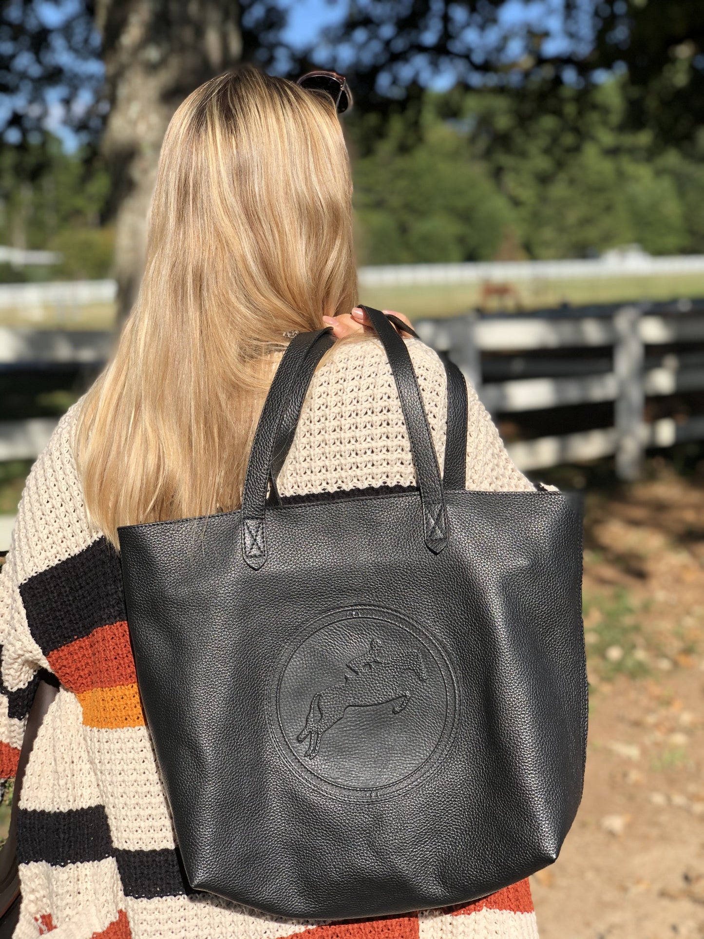 Sonoma Shoulder Bag: Hunter/Jumper